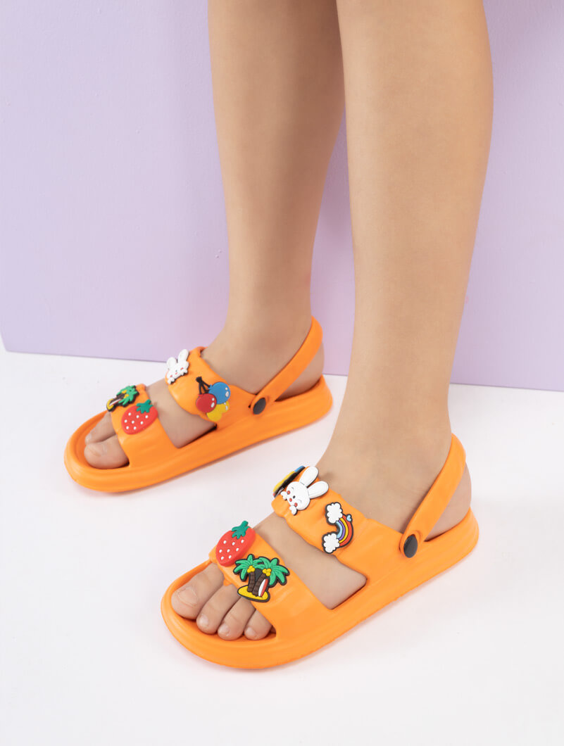 Mules de plage à motif